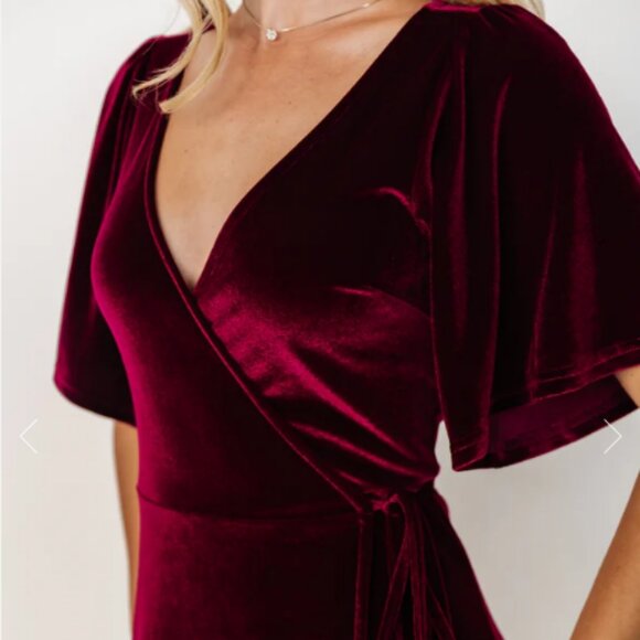 BNWT Baltic Born Meghan Velvet Wrap Maxi Dress - Mulberry - Picture 2 of 7